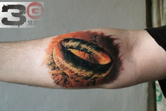 Tatuaje en el antebrazo, anillo brillante 3D de Sauron