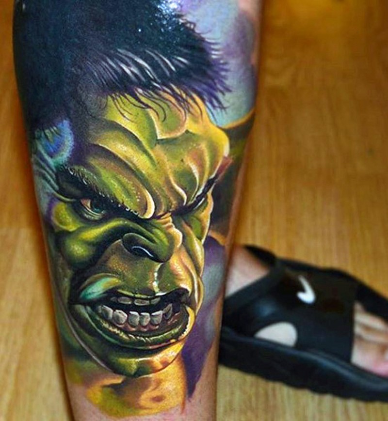 3D looking leg tattoo of angry Hulk portrait