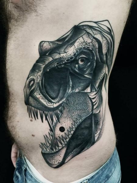 Tinta preta do estilo 3D legal que olha a tatuagem lateral do dinossauro grande por Michele Zingales