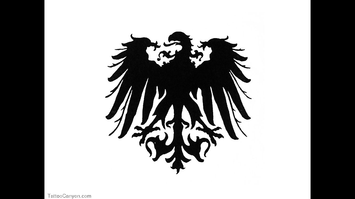 Chic black heraldic eagle emblem tattoo design