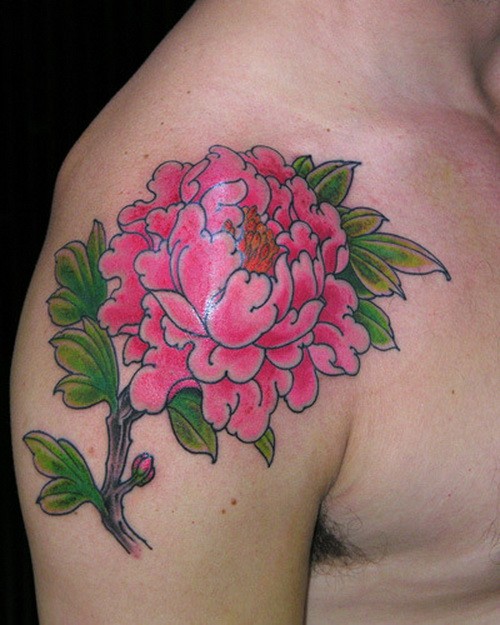 carino fiore di peonia colore rosa tatuaggio sulla spalla