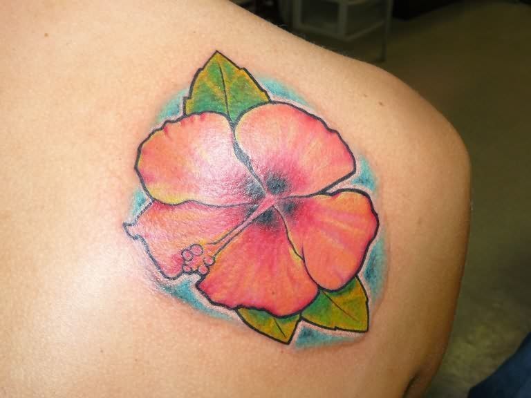 carina fiore rosa hawaiana tatuaggio su schiena