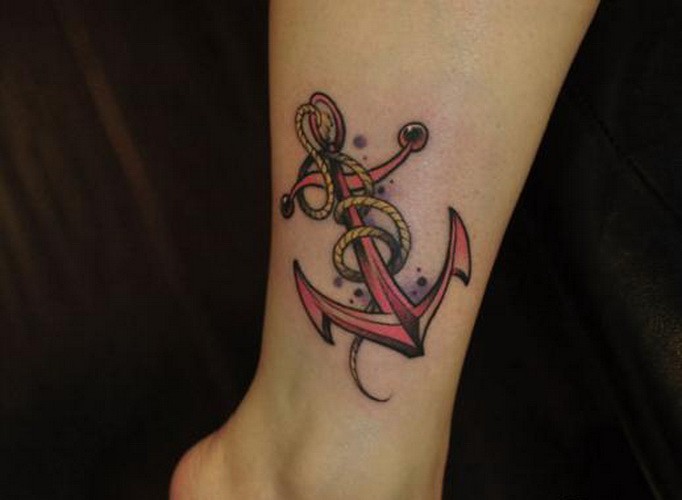 Netter kleiner farbiger verhedderter Anker mit Seil Tattoo am Schenkel