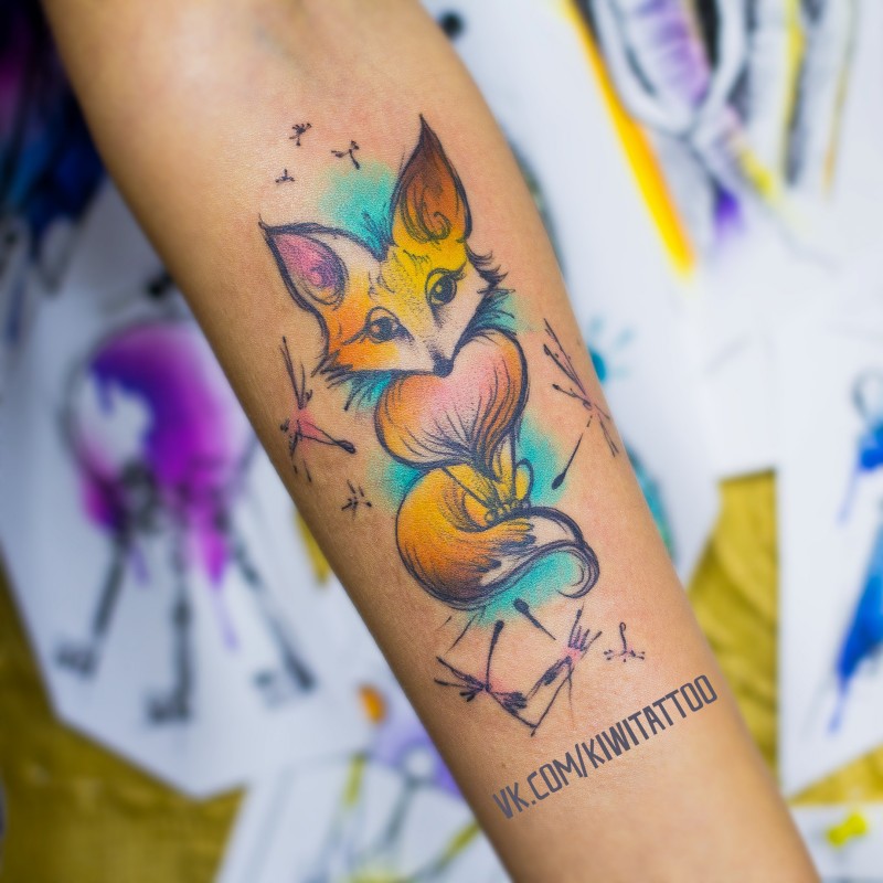 Tatuagem de raposa aquarela bonito
