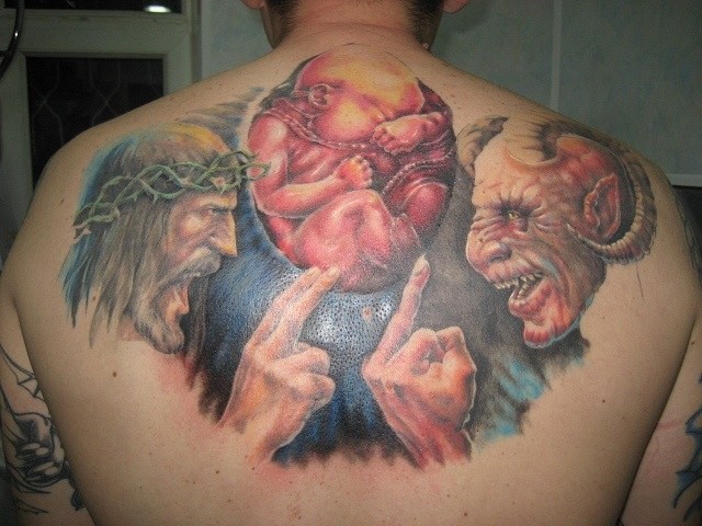 Funny conçu tatouage coloré du bras du diable avec Dieu et petit enfant