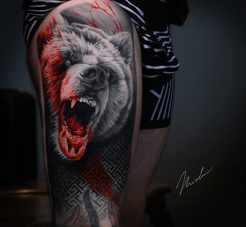 Great roaring bear tattoo on thight