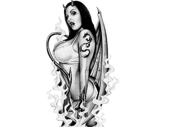 Mulher de diabo em preto e branco desagradável com design de tatuagem de asas de morcego