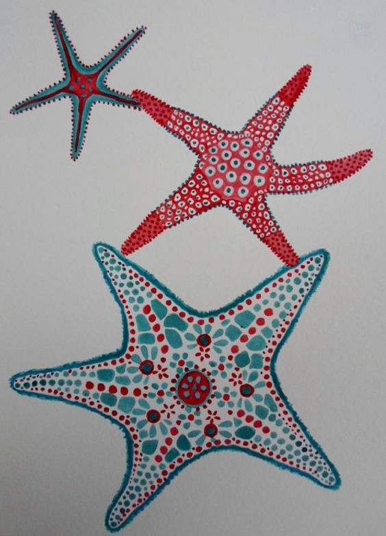 Posh red-and-blue printed starfish trio tattoo design
