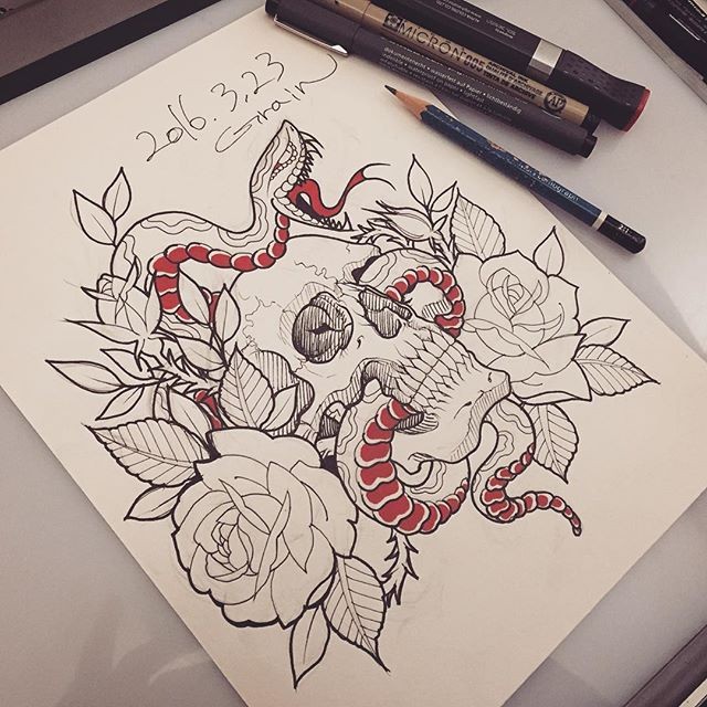 Red-belly snake with huge skull and roses tattoo design