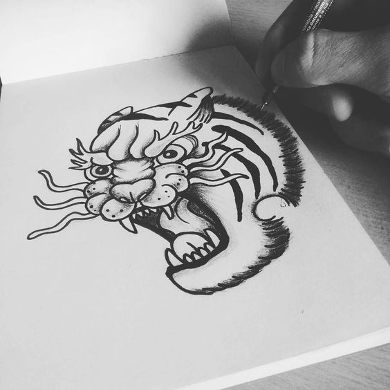 Traditional grey old school tiger head tattoo design