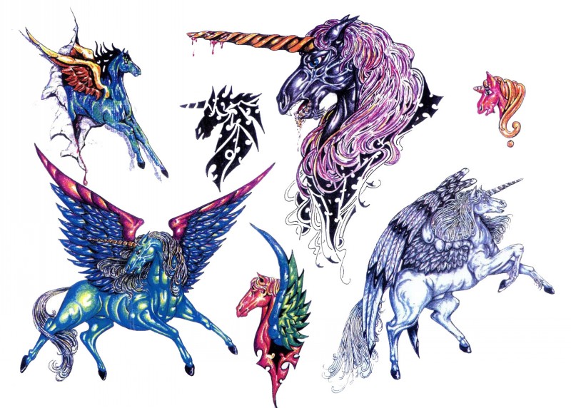 Cavalos de unicórnio tradicional em desenhos de tatuagem de cor