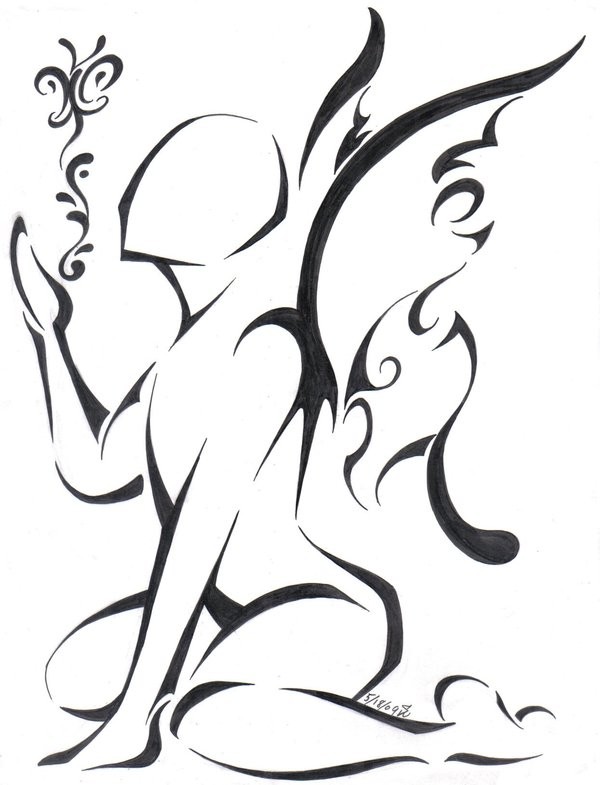Fada tribal com design de tatuagem de fumo encaracolado por Queran
