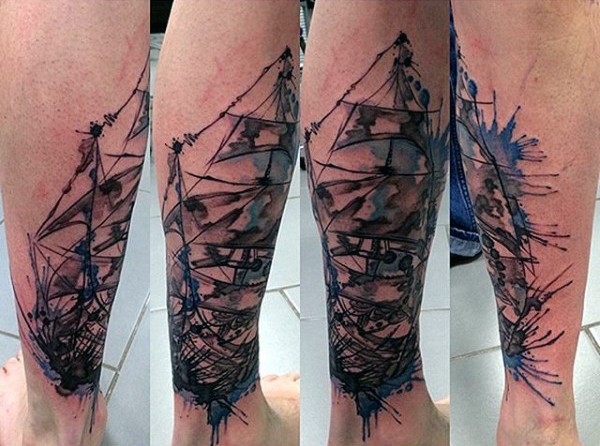 Abstrakter Stil altes Schiff gefärbtes Tattoo am Arm