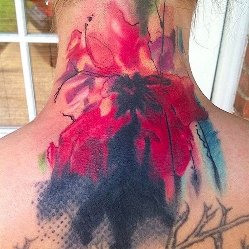 Abstrakter Stil hausgemachtes Aquarell Blume Tattoo am Hals