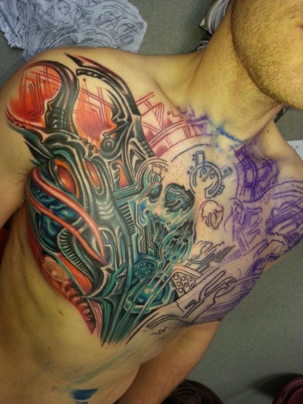 incredibile biomeccanica tatuaggio sul petto per uomo