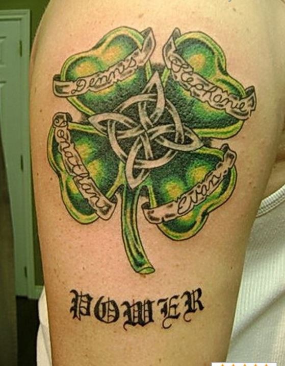eccezionale idea irlandese tatuaggio su spalla