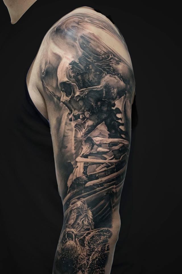 Awesome skeleton tattoo on shoulder