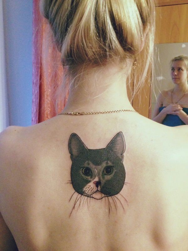 Bonito para meninas estilo colorido parte de trás tatuagem de cabeça de gato agradável
