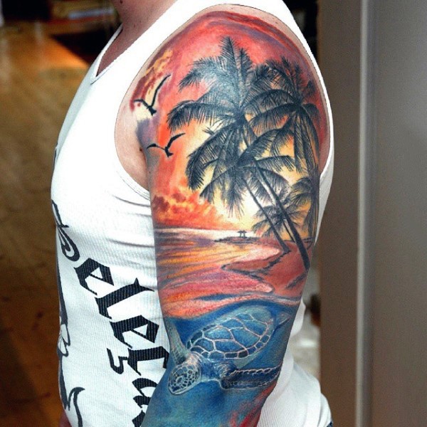 Tatuaje en el brazo, paisaje hermoso de la playa y tortuga en el mar