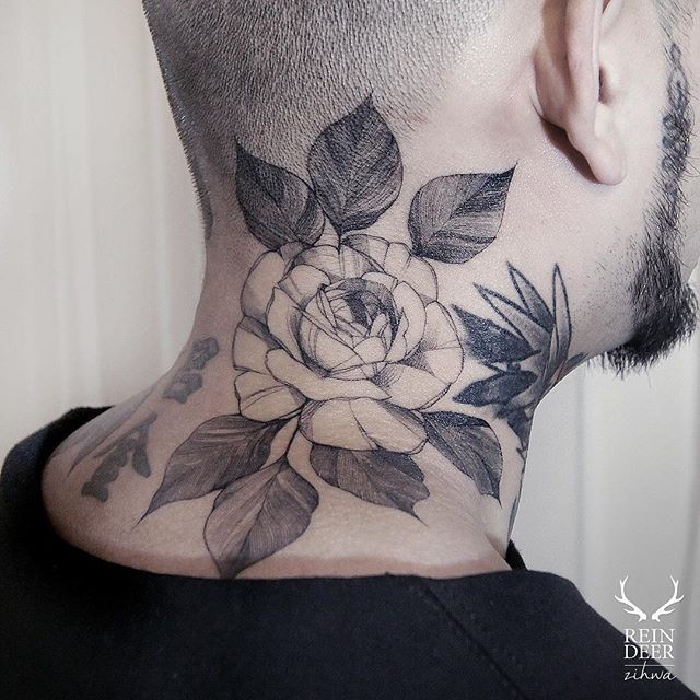 Big accurate painted blackwork style neck tattoo of large rose with leaves by Zihwa