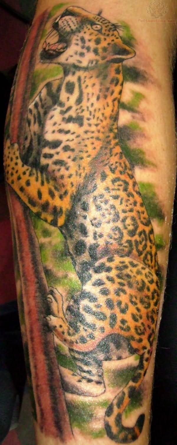Big beautiful jaguar tattoo on leg