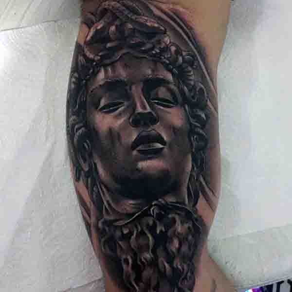 Große schwarze detaillierte antike griechische Statue Tattoo am Bein
