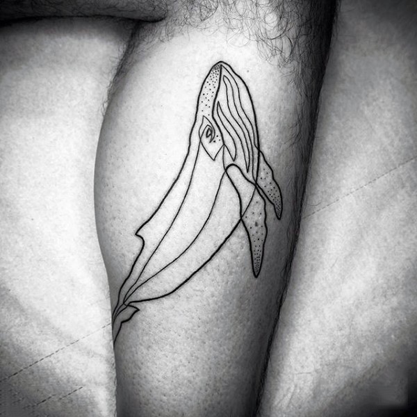 grande inchiostro nero schizzo di balena tatuaggio su gamba