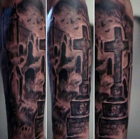 Tatuaje en el brazo,
cementerio oscuro siniestro con murciélagos