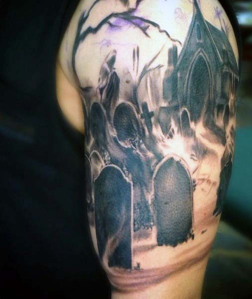 Tatuaje en el brazo, cementerio con cripta, diseño oscuro