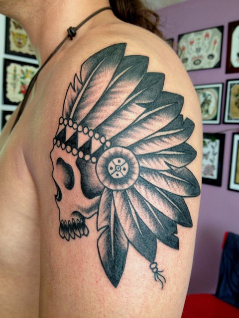 Black gray ink indian skull tattoo on shoulder