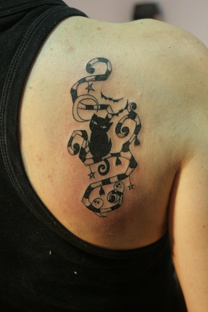 Tinta preta para meninas estilo tatuagem de tinta preta escapulário de gato engraçado com fantasmas