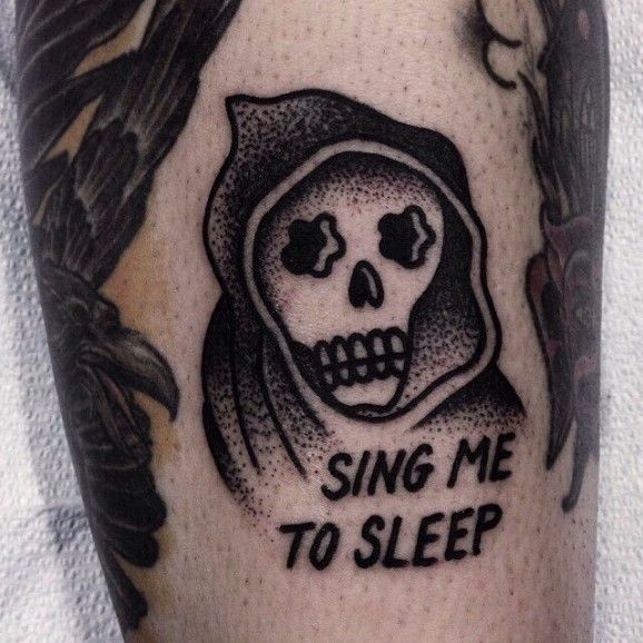 Tatuaggio la testa di Madama Morte & &quotSING ME TO SLEEP"