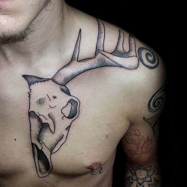 Tatuagem de peito de estilo de linework de tinta preta da metade de caveira de animal