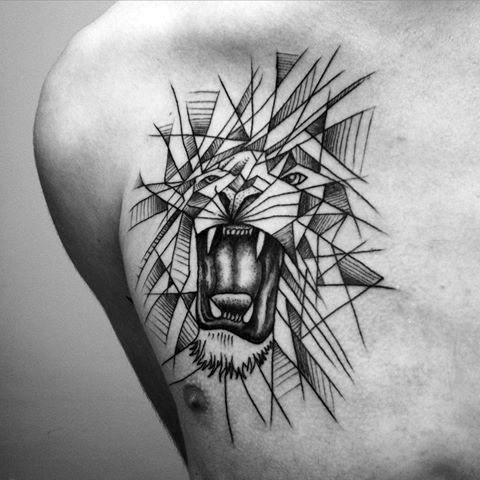 Tatuagem de peito de estilo de linework de tinta preta do leão que ruge