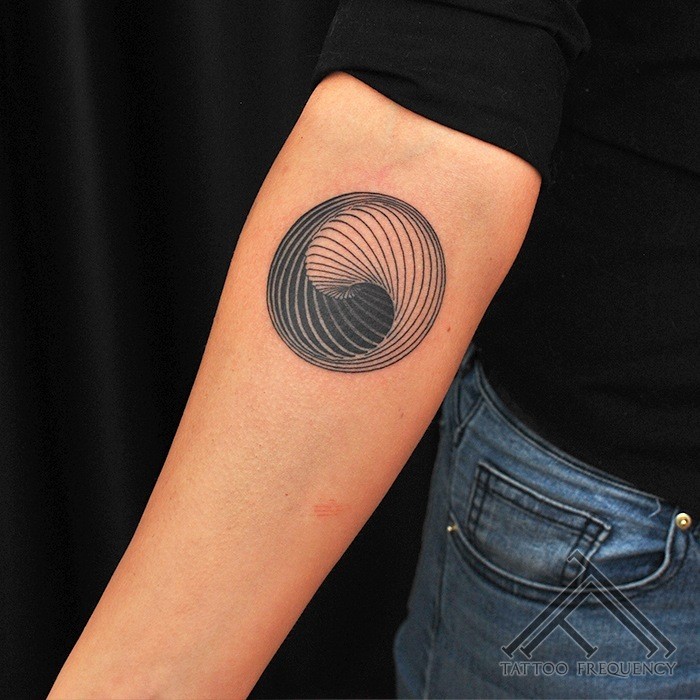 Black ink small circle shaped hypnotic ornament