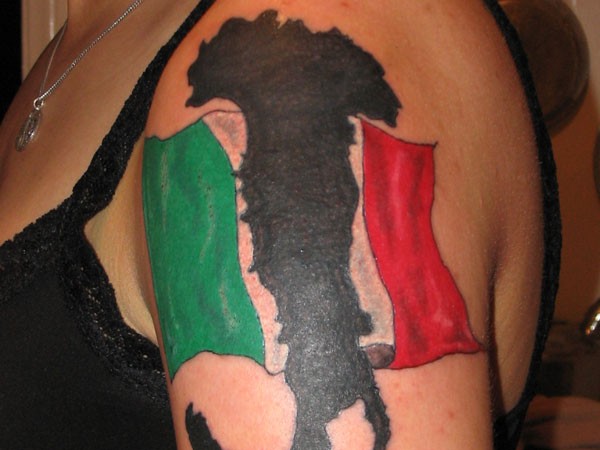 Black map and flag of italy tattoo on shoulder