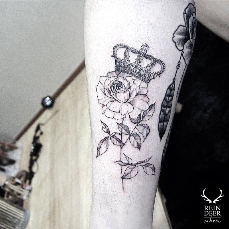 Blackwork style painted by Zihwa accurate painted leg tattoo of rose with crown