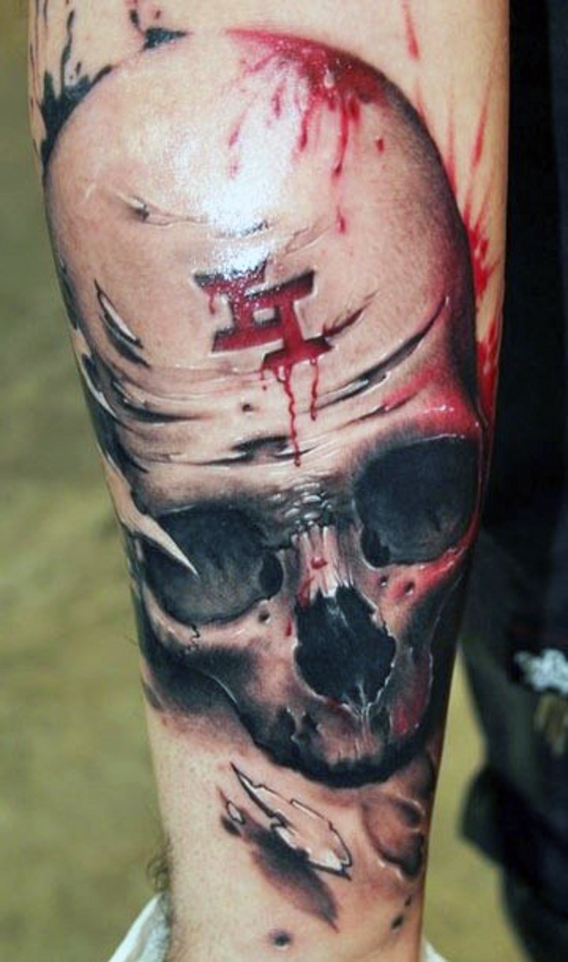 incredibile cranio colorato con sangue simbolo mistico tatuaggio su braccio