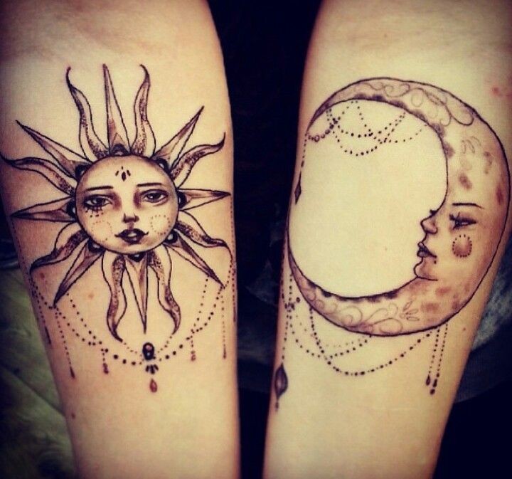 Tatuaje en el antebrazo,
luna y sol clásicos