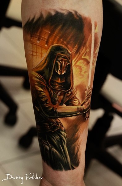 Realismusstil farbiger Unterarm Tattoo des Dunkeln Sith Jedi
