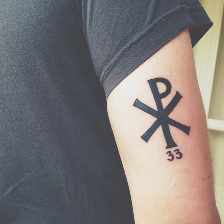 Символ на лбу. Христианские Татуировки. Татуировки христианские символы. Символы христианства тату. Тату знак христианство.