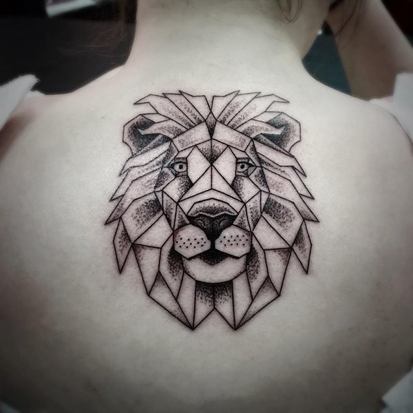 Estilo de ponto tinta preta parte de trás tatuagem de cabeça de leão