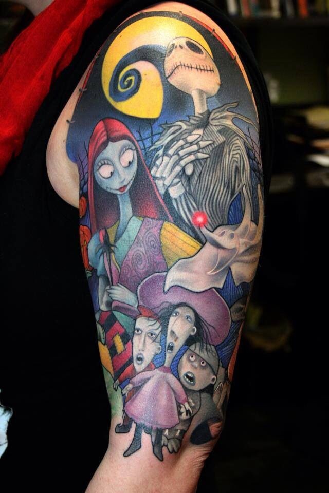 Tatuaje en el brazo,
monstruos famosos de dibujo animado