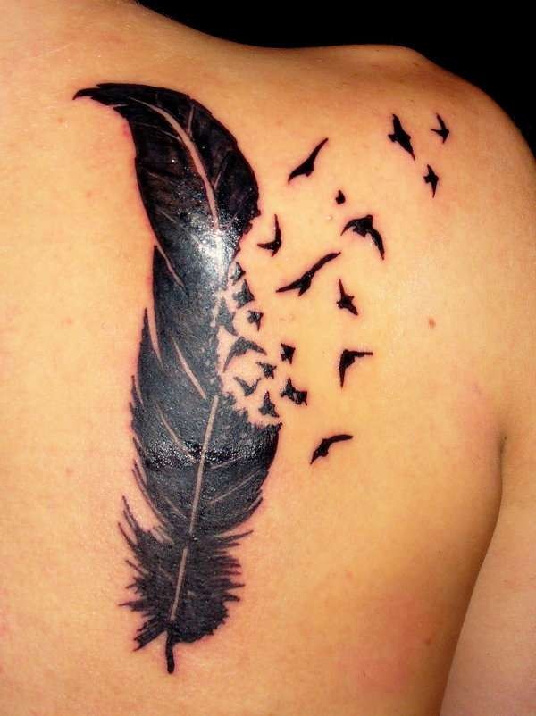 Feder und Vögel Tattoo