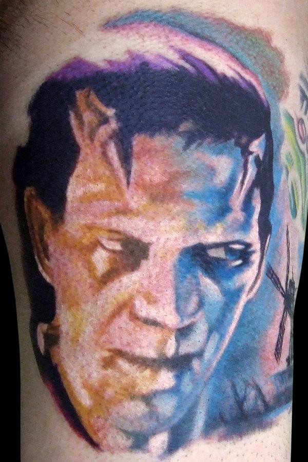Tatuaje en el brazo, monstruo de frankenstein