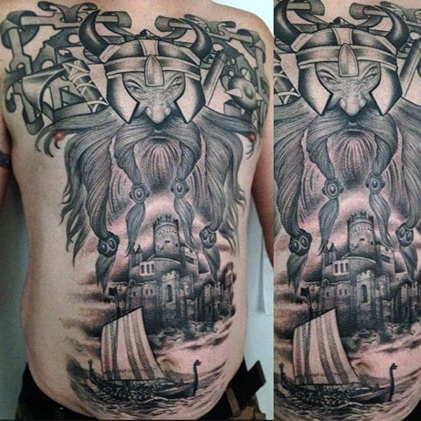 Tatuaje en el pecho y estómago, vikingo con barco y castillo