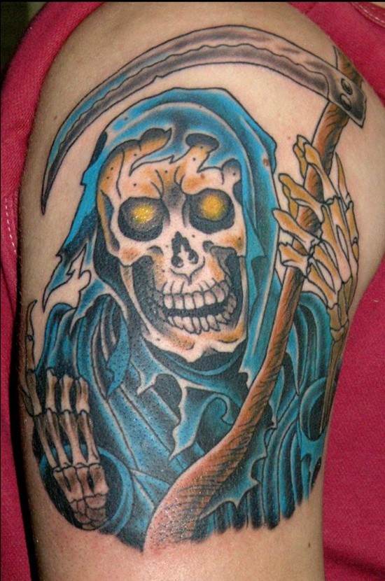 Tatuaggio bello sul deltoide terribile Madama Morte
