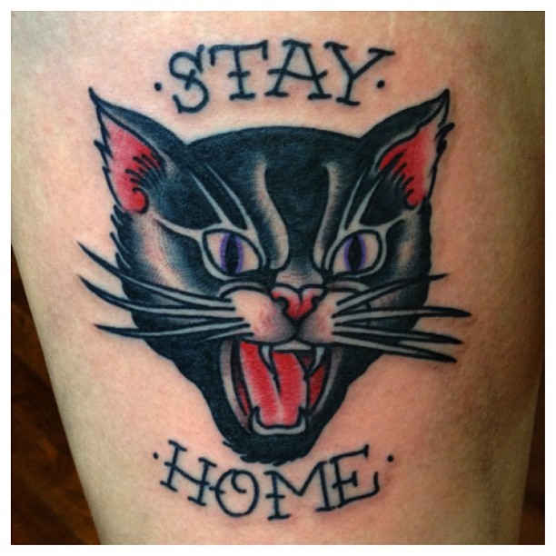 gatto nero aggressivo tatuaggio