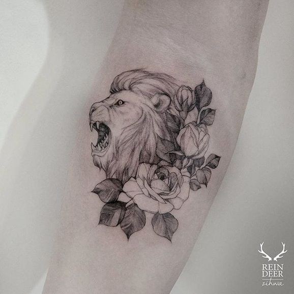 Illustrative style blackwork by Zihwa tattoo of lion and roses