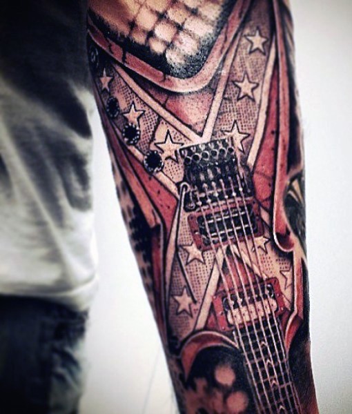 Tatuaje en el antebrazo, rock guitarra eléctrica estupenda estilizada